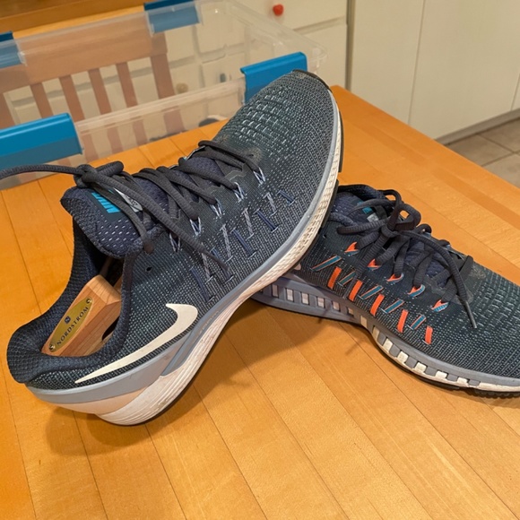 Nike main image 4